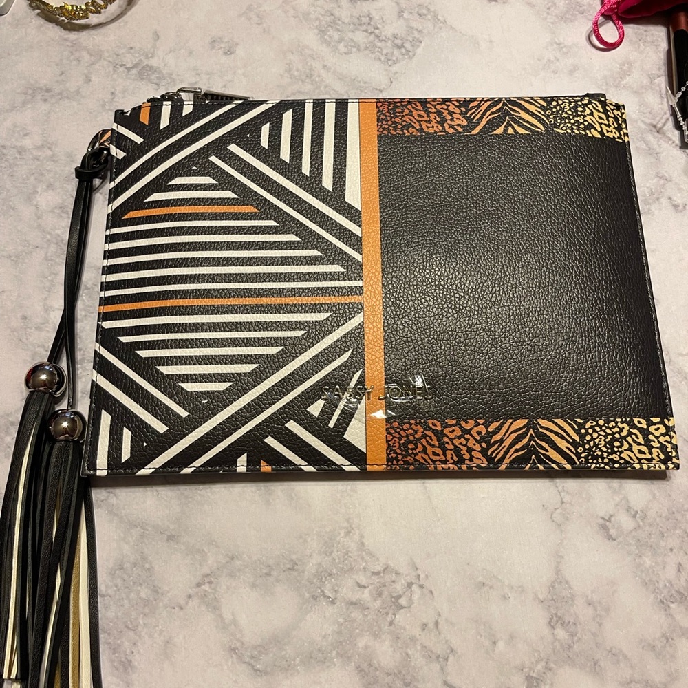 COPY - Sassy Jones Zanzibar Clutch Black